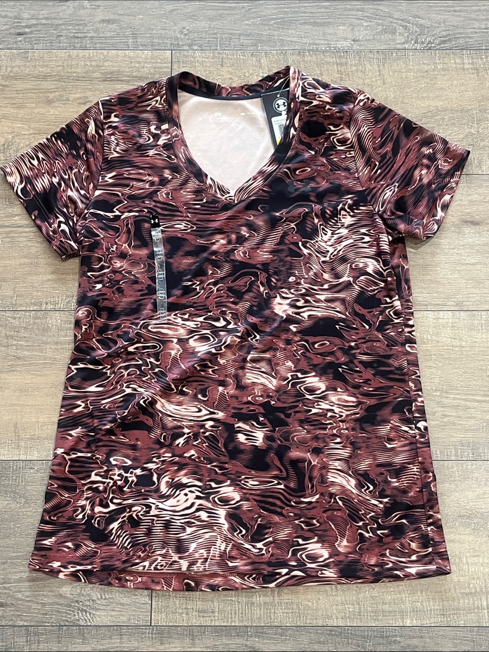Under Armour Women's Short-Sleeve V-Neck Top - Maroon Swirl Print ~New~